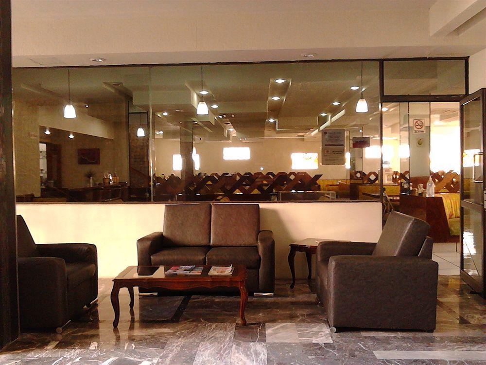 Hotel Las Pergolas Guadalajara Exterior foto