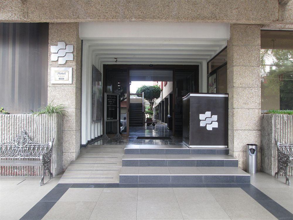 Hotel Las Pergolas Guadalajara Exterior foto